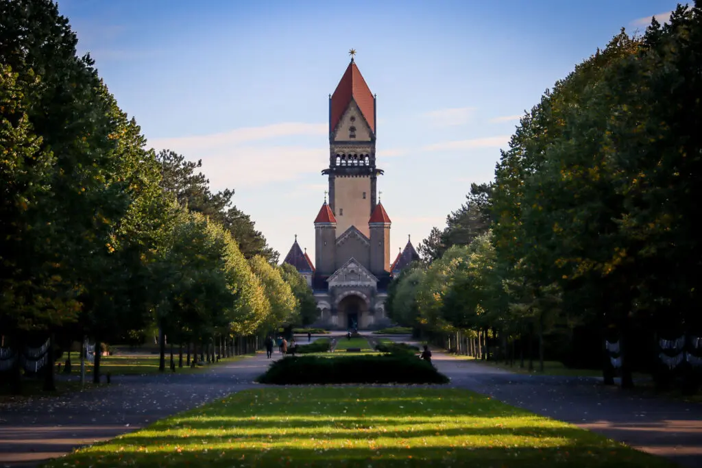 Südfriedhof im Abendlicht