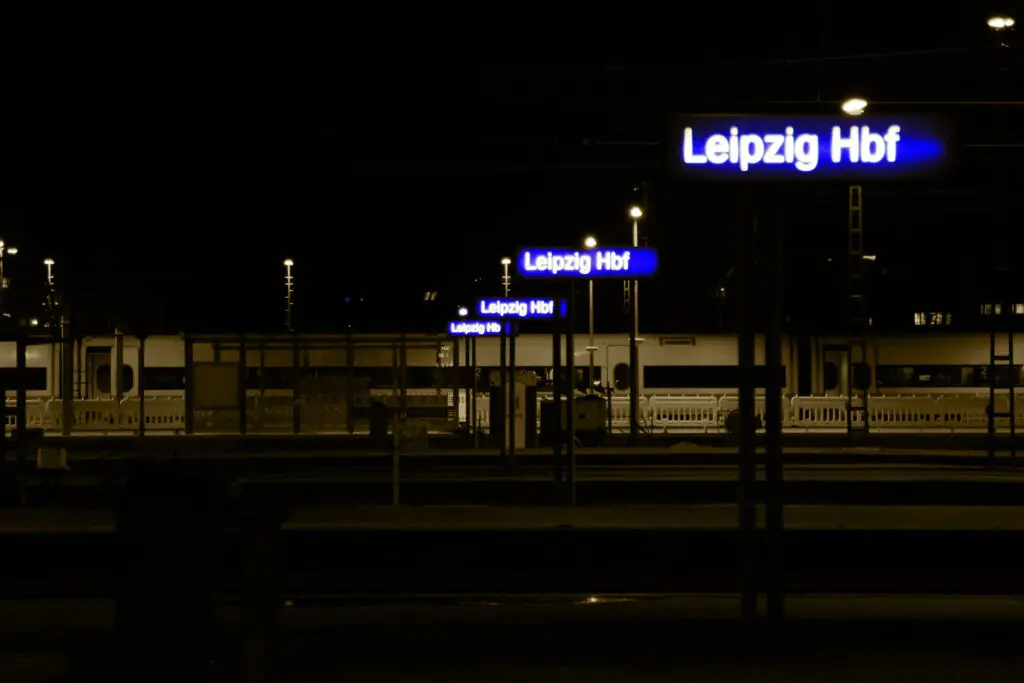 Leipzig Hauptbahnhof bei Nacht