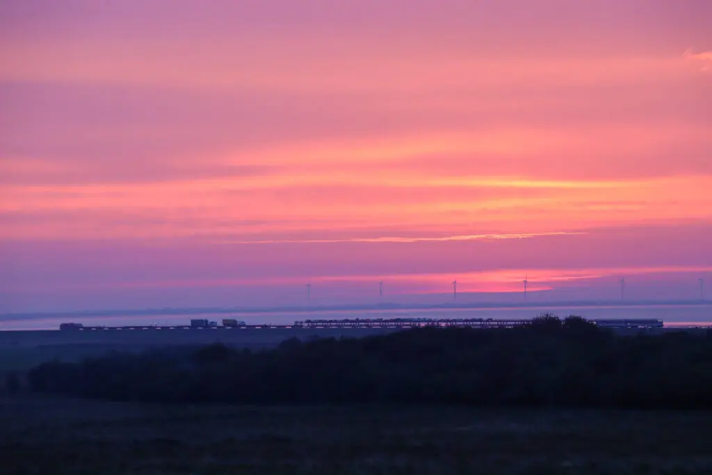Blick Richtung Hindenburgdamm bei Sonnenaufgang