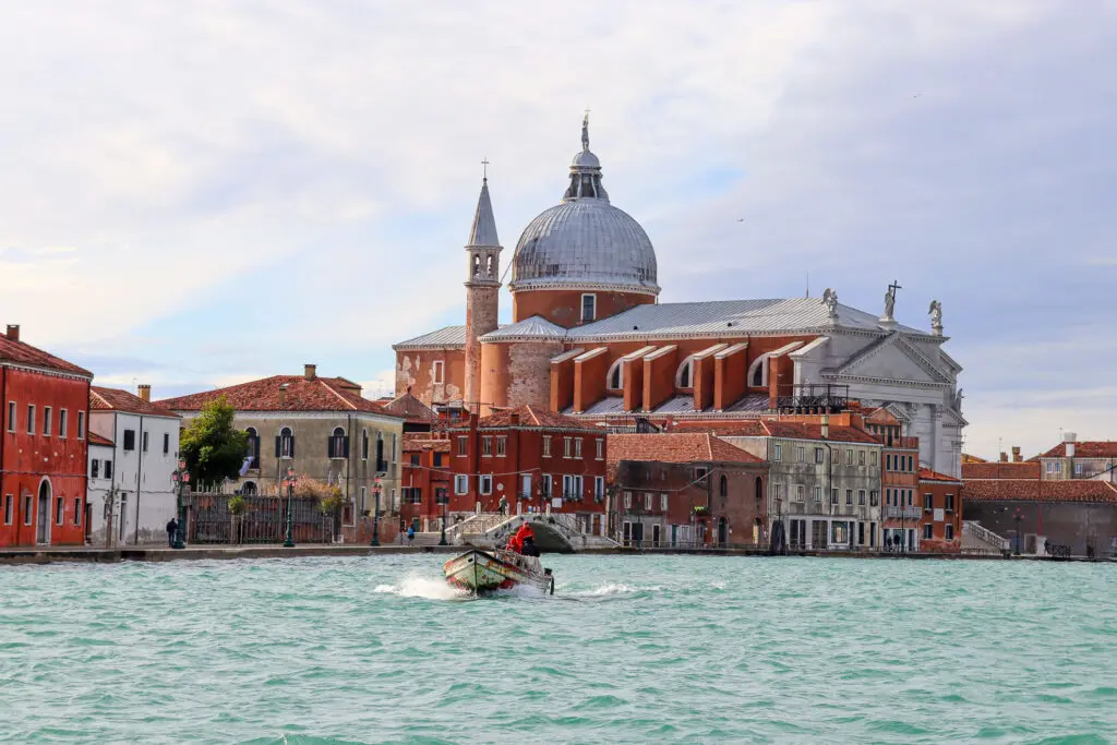 Klassischer Blick auf Santa Maria