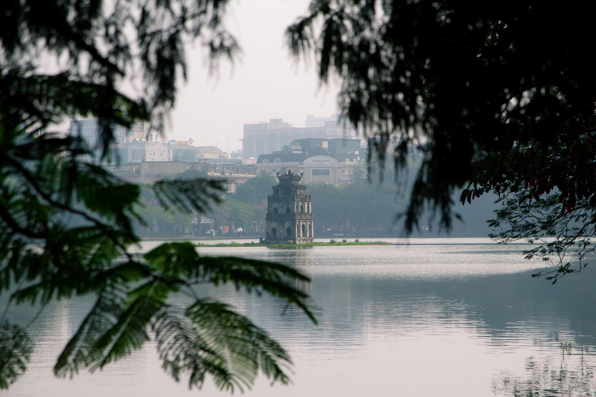 Hoan Kiem See in Hanoi, Vietnam