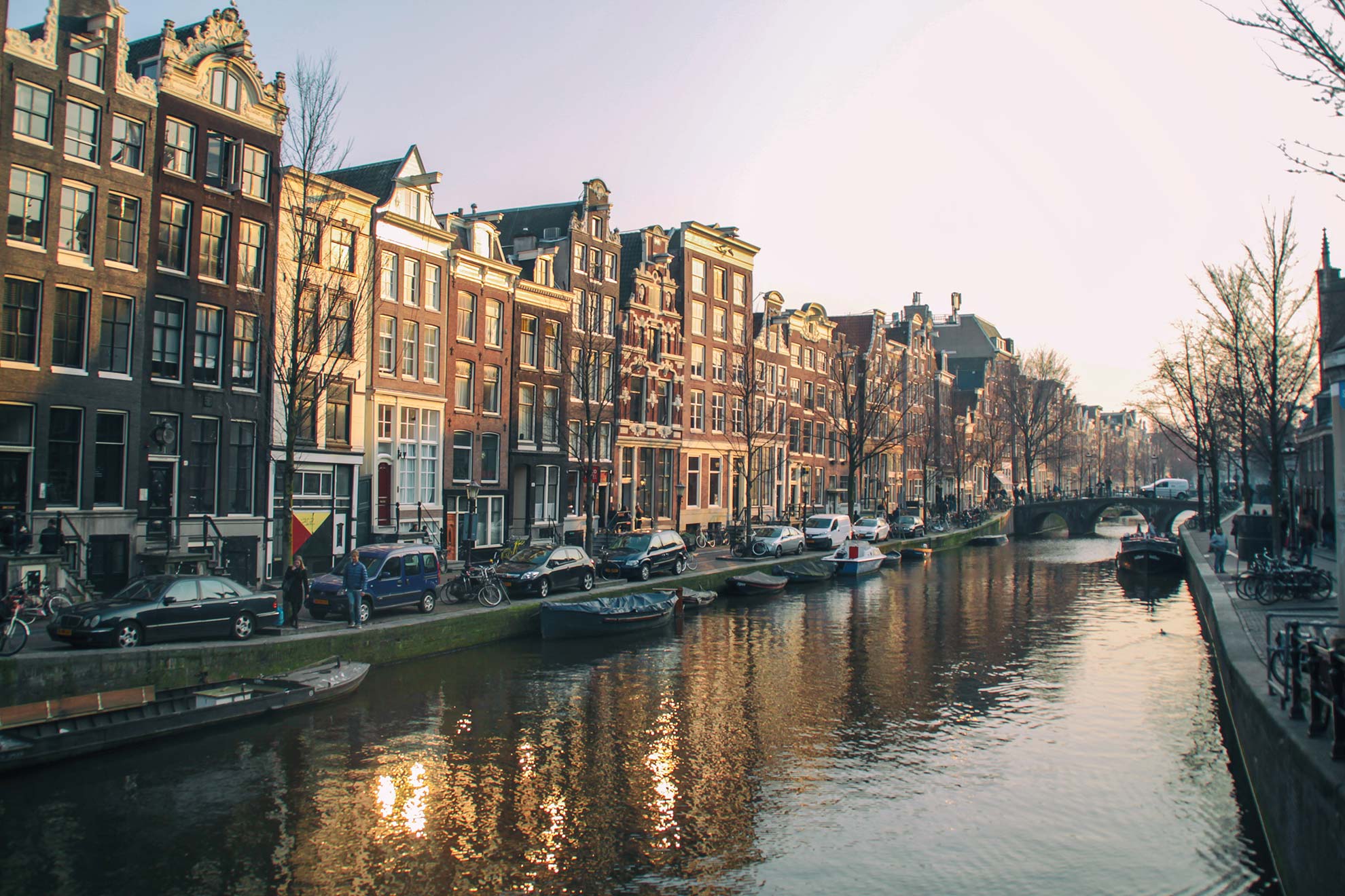 Kanal in Amsterdam, Niederlande