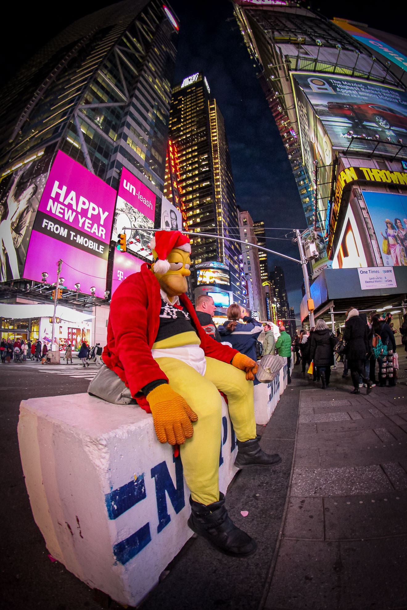 Drunken Homer am Time Square in New York