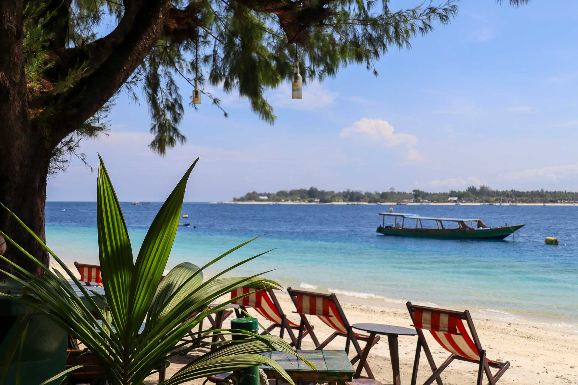 Strand von Gili T