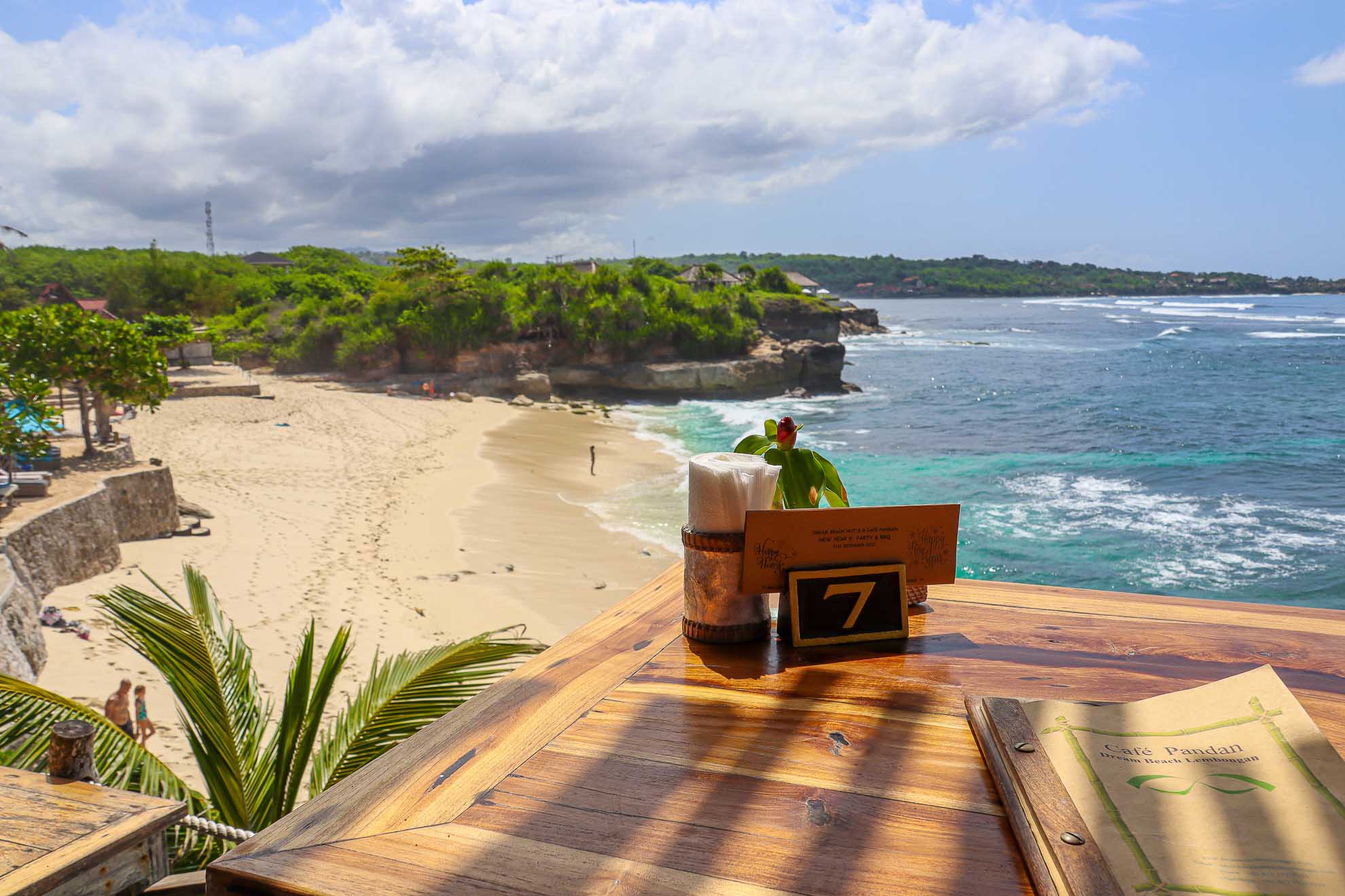 Dream Beach Nusa Lembongan