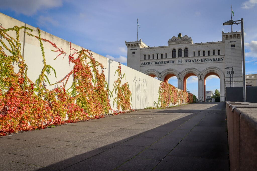 Historisches Tor am Bayerischen Bahnhof