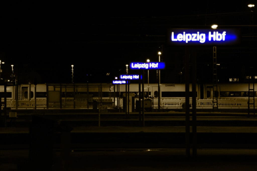 Leipzig Hauptbahnhof bei Nacht