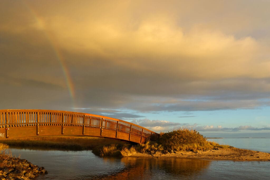 Morgenstimmung an der Lügenbrücke mit Regenbogen