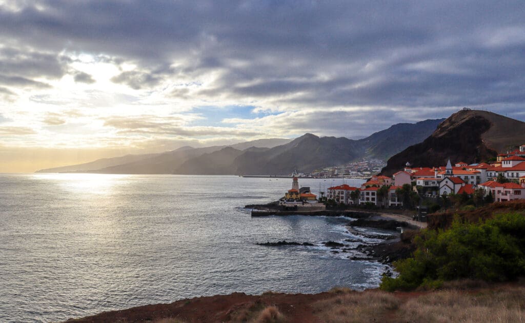 Sonnenuntergang über der Bucht