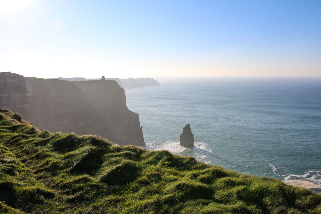Panoramablick auf die Cliffs of Moher