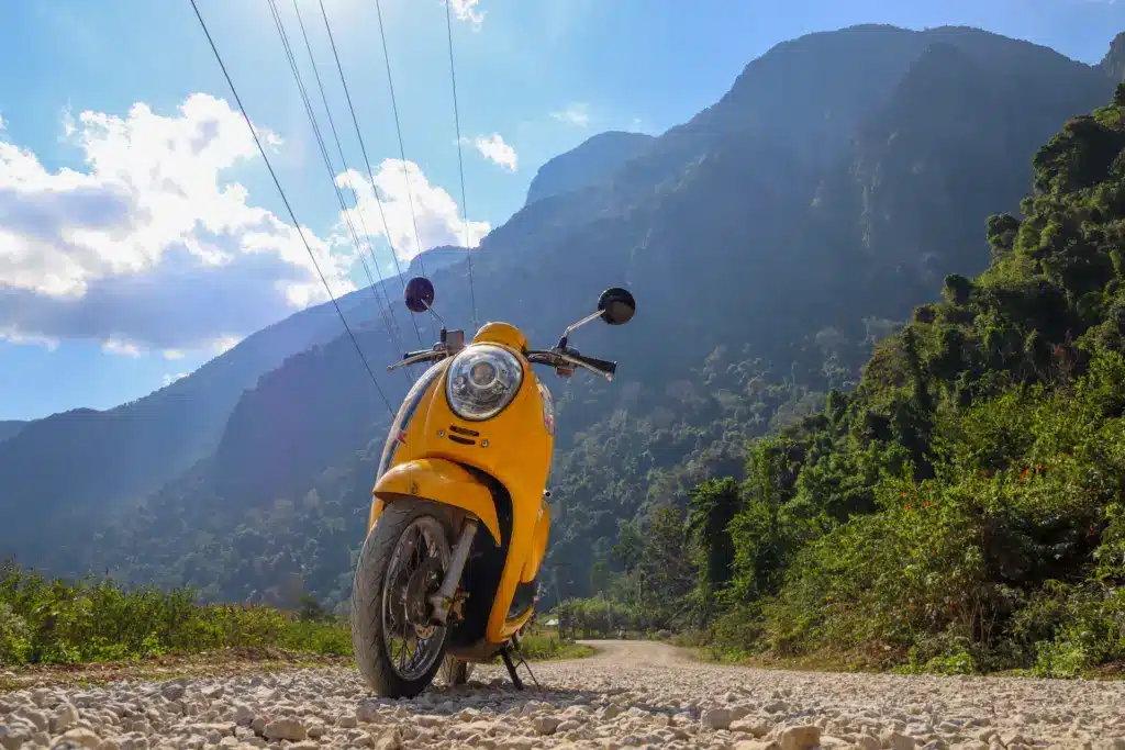 Motorrad Karstberge Strasse Vang Vieng Laos